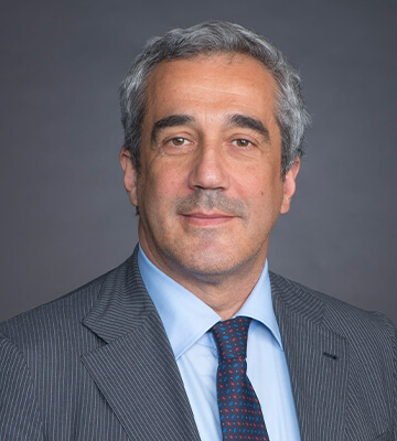 Dr. Giovanni Di Giacomo Headshot